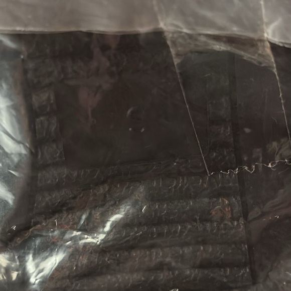 Victoria Secrets Pink Faux Fur Slippers
Small - Picture 4 of 5